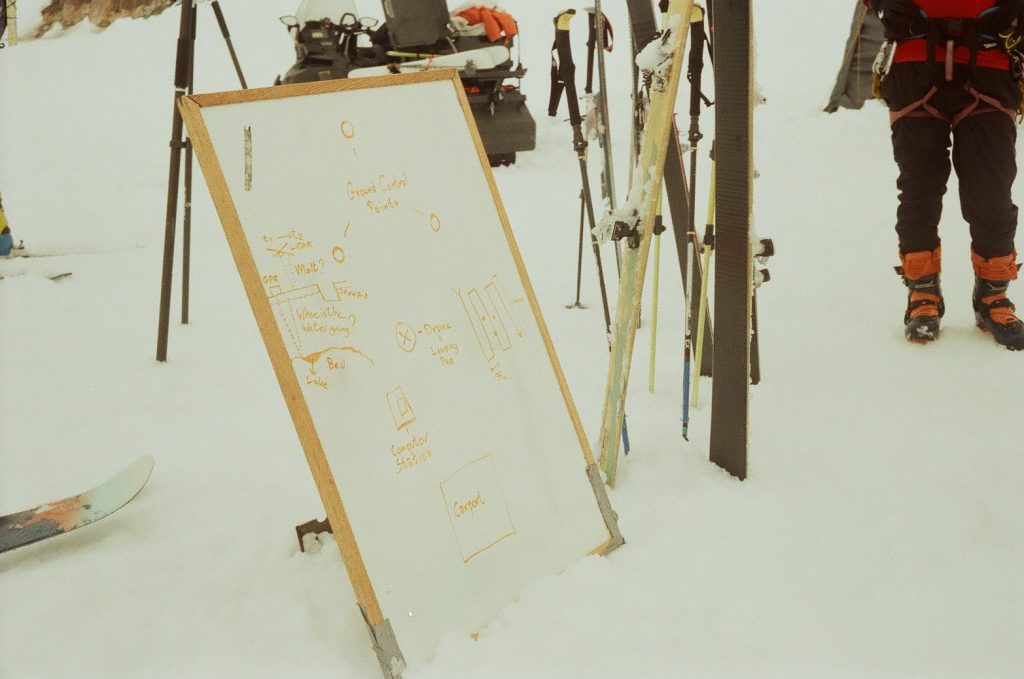 White board with information explaining difference between GPR and LiDAR survey.